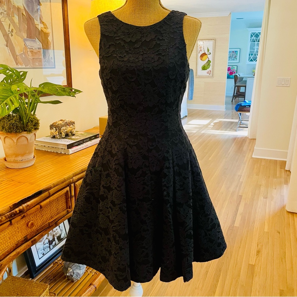 Tibi Fit and Flare LBD Size 4
